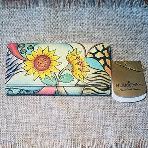 NWT ANUSCHKA Wallet